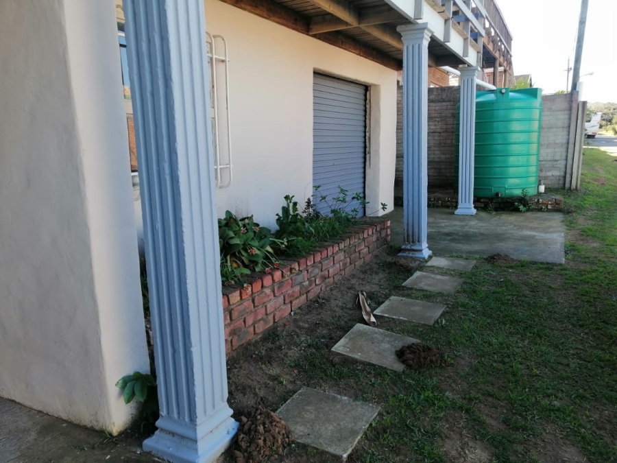 4 Bedroom Property for Sale in Christmas Rock Eastern Cape